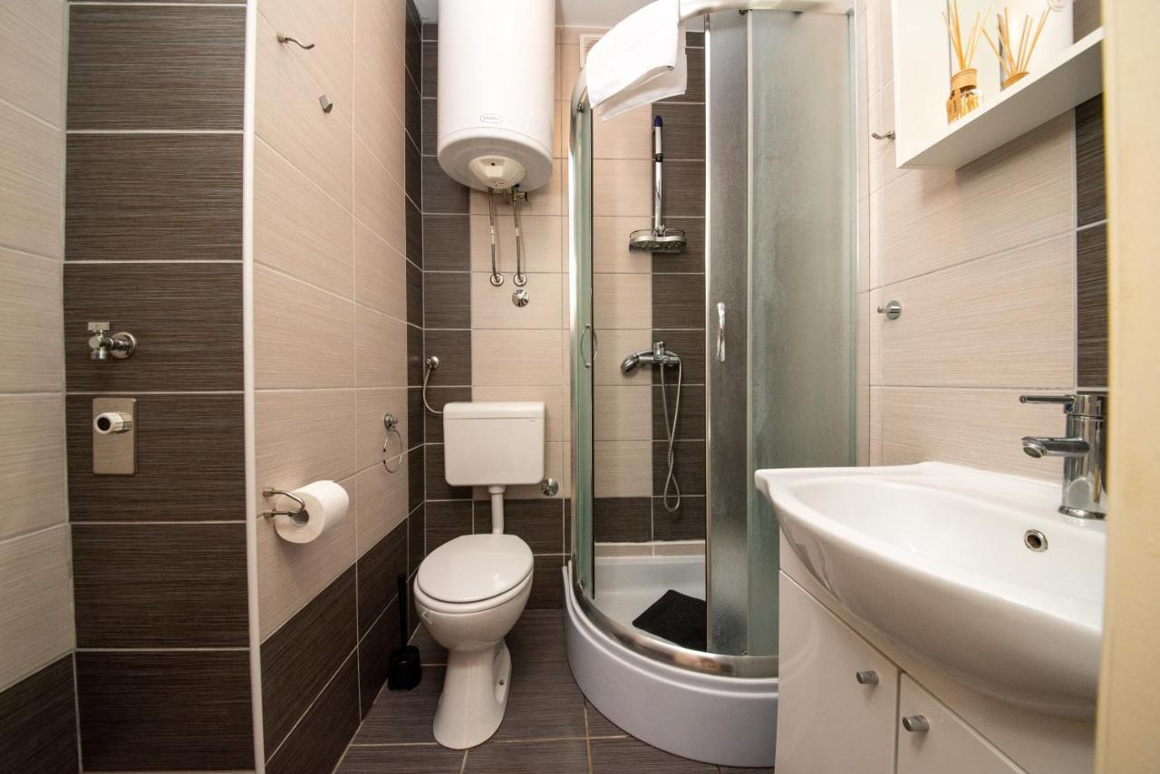 Apartmani Manita Paklenica セリネ エクステリア 写真